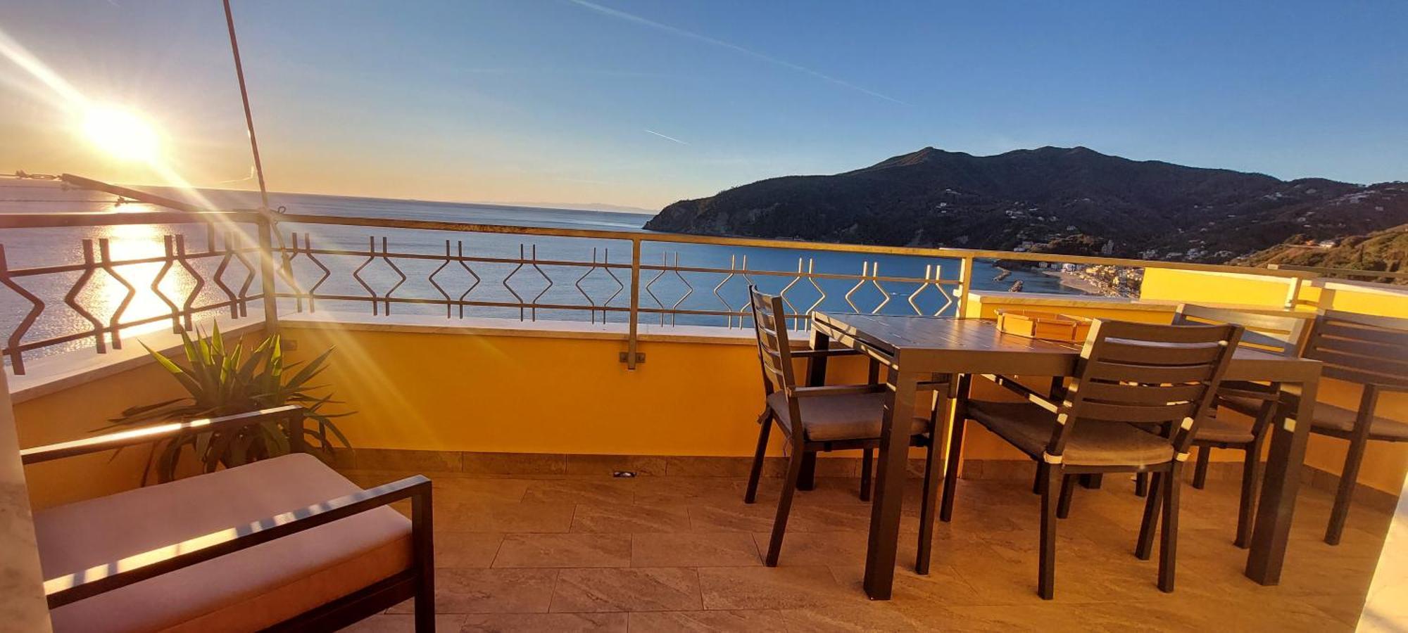 Appartamenti Enrica With Amazing View 모네글리아 외부 사진