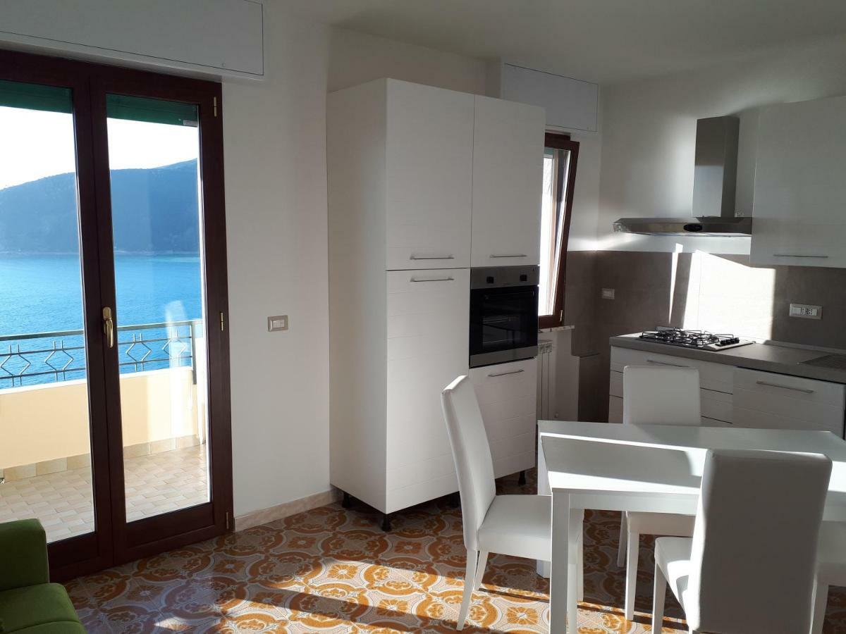 Appartamenti Enrica With Amazing View 모네글리아 외부 사진