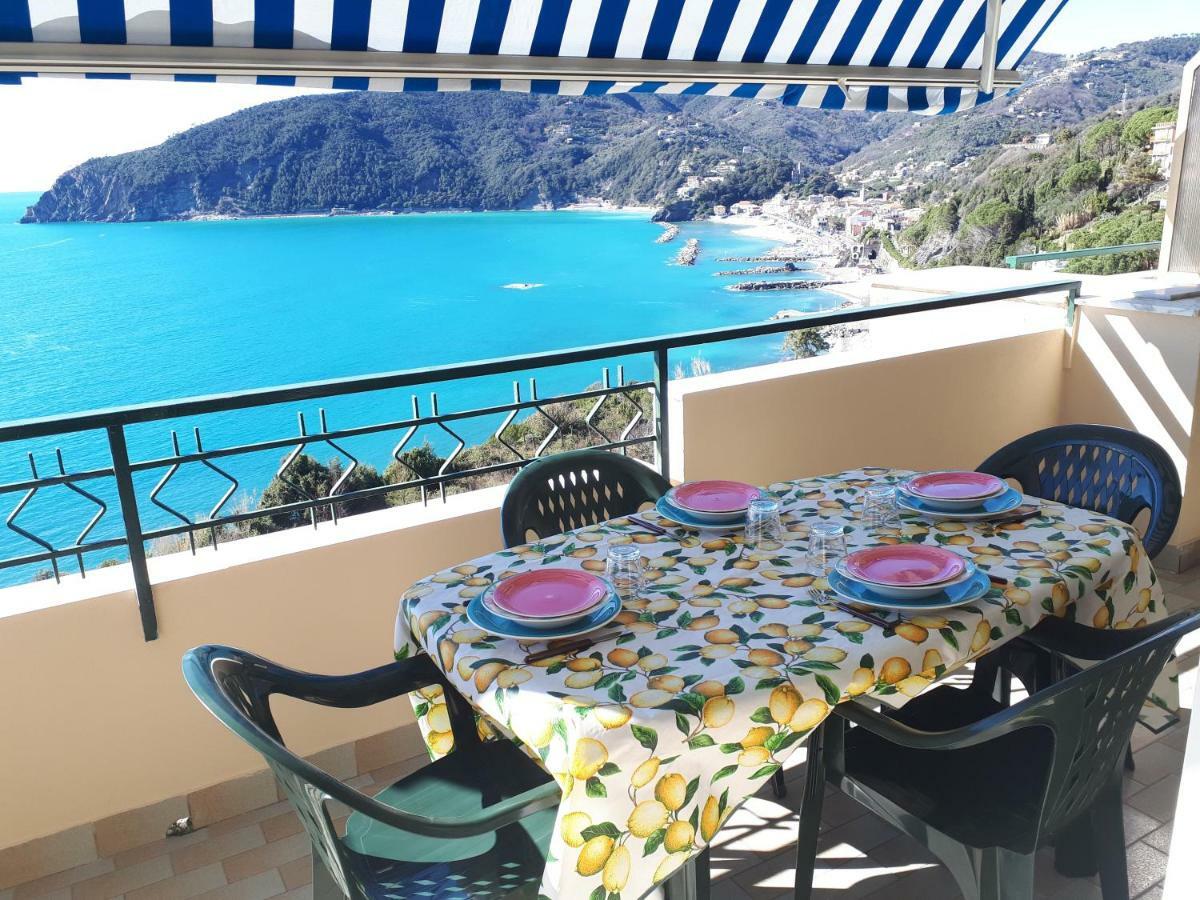 Appartamenti Enrica With Amazing View 모네글리아 외부 사진